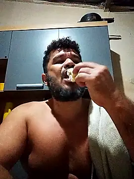 tarra122's Live XXX Chat