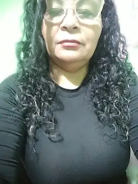 Amarantha25 Adlı Modelin Canlı XXX Sohbeti