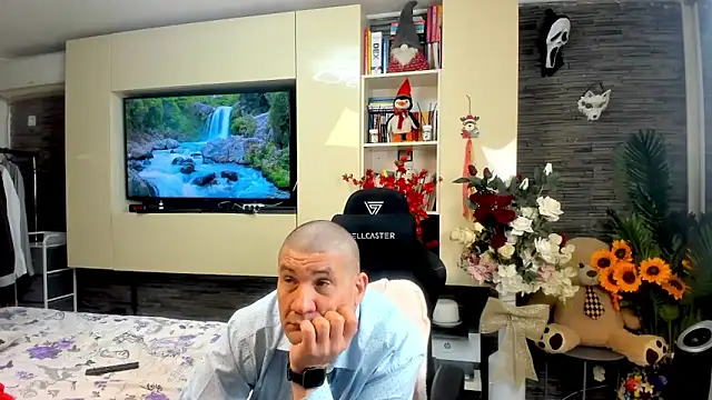 SpartacusDaddy48 Live XXX-chat