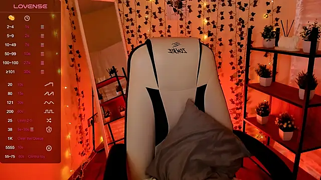 Chat XXX en directo de AnyaTaylor_