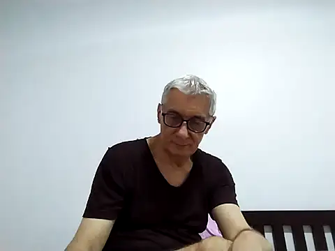 BIGUNCUTHARDCOCK 在線直播表演