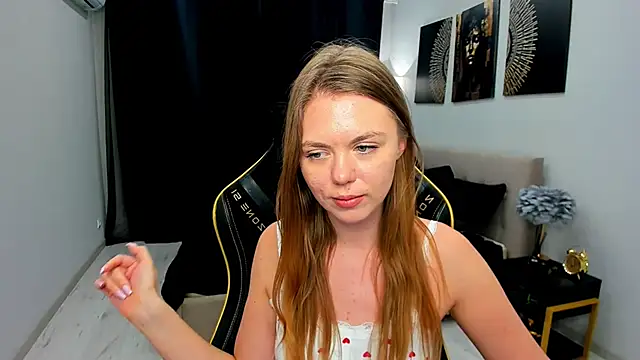 Chat +18 de Strawberrye ao vivo