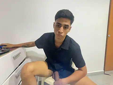 Max_TheHorseDick webkamerás műsora