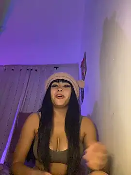 Chat +18 de sarita_violet07 ao vivo