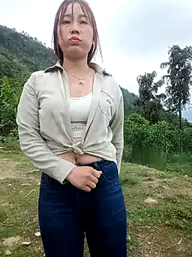 Lunababy3 网络视讯表演