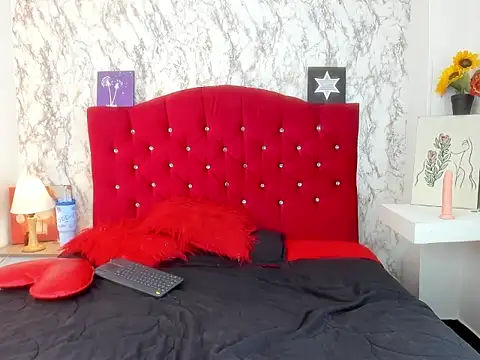 Alejandra_and_James_'s Webcam Show