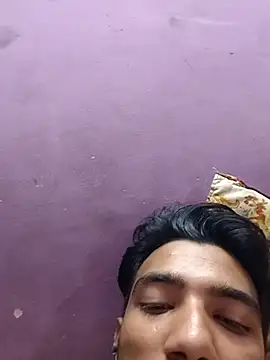 XXX chat uživo modela ItsPlayboy031