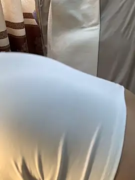 Lydia-a 现场XXX聊天