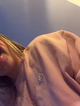 saliha_pinky_'s Live XXX Chat