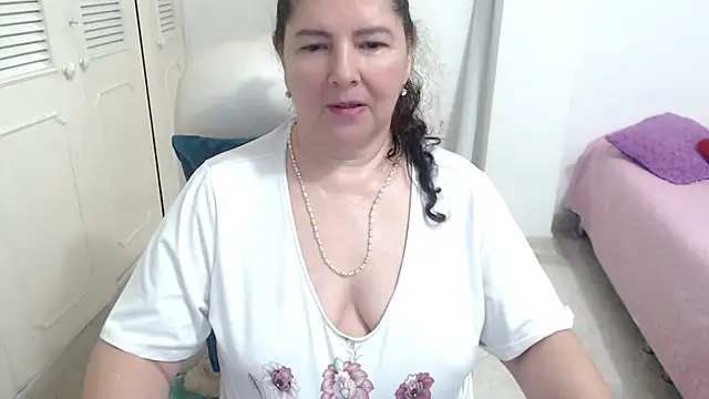 แชท XXX สดของ leonela_69