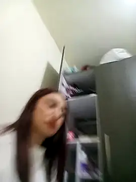 EsmeraldaNaim Adlı Modelin Canlı XXX Sohbeti