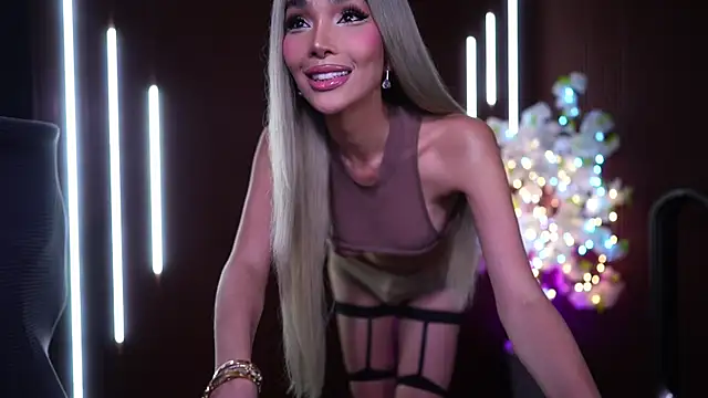 xxforyoureyesonlyxx élő XXX-chatje