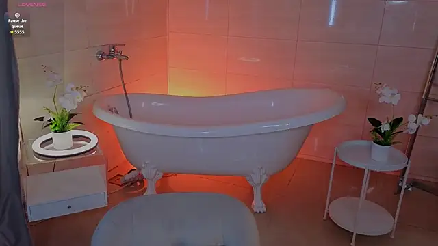 Adetta's Live XXX Chat