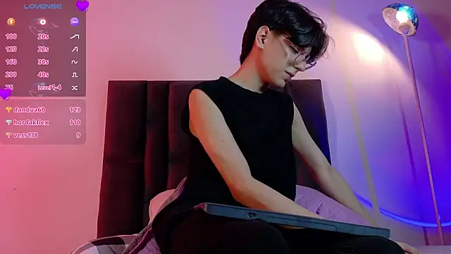 lui_x_dust's Live XXX Chat