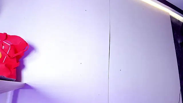 nahomyrusell Adlı Modelin Web Kamerası Şovu