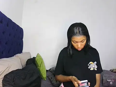 LustyBerry Chat XXX live