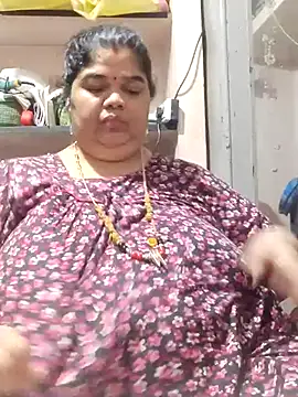 tamilthanushri Chat XXX live