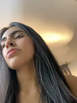 دردشة DaphneUwu الجنسية المباشرة