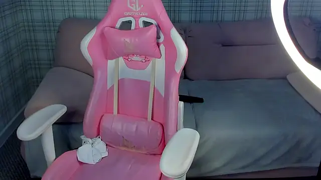 Tessa_Sunn Adlı Modelin Canlı XXX Sohbeti