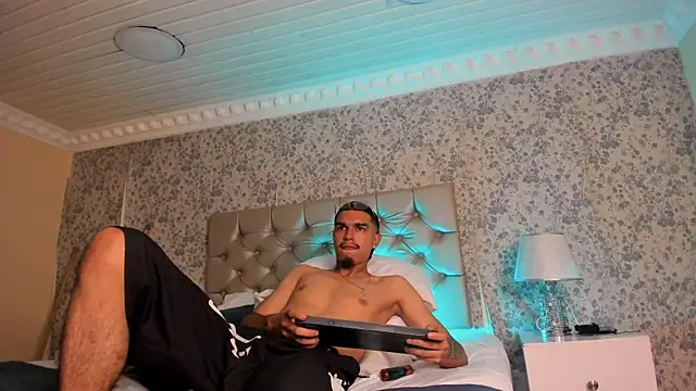 TysonRiggs Webcam-Show