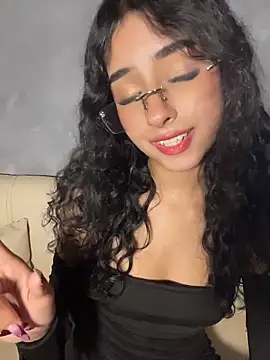 Pokazy przed kamerką – RosseMelody