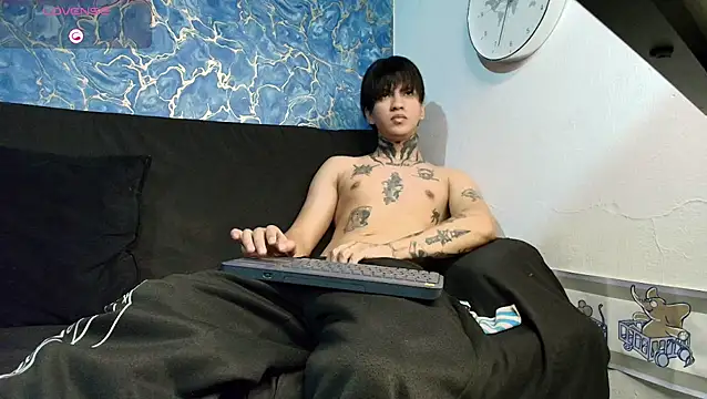 Tessarion_Black Pertunjukan Webcam