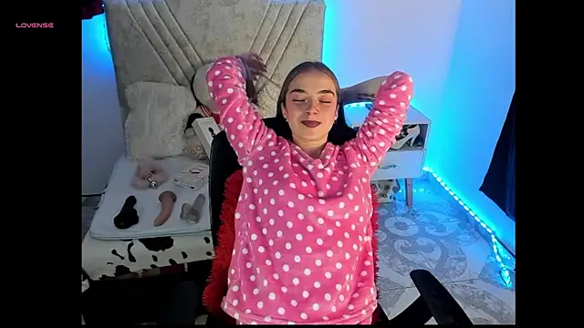 Онлайн чат XXX Mia_Victoria22