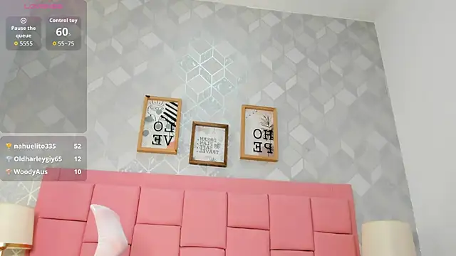 SelenaMiel: онлайн-секс-чат