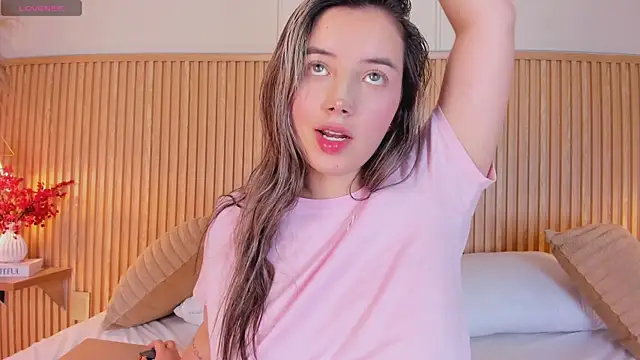 Онлайн чат XXX MiaBrokss_