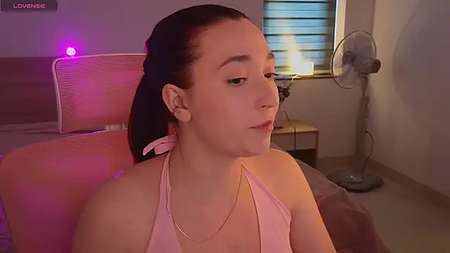 YasmineWest Chat XXX in diretta