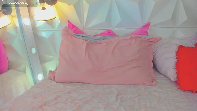 cute_latinaxxx's Live XXX Chat