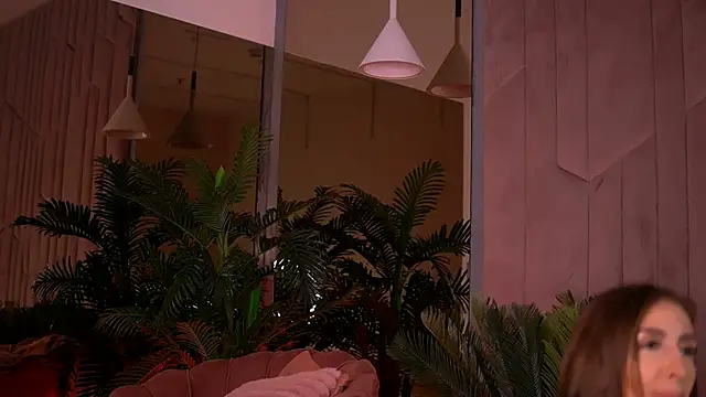 AryaNoire's Live XXX Chat