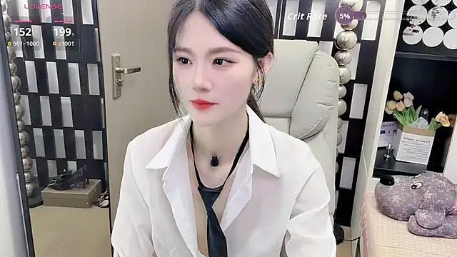 Yueyue-MM 网络视讯表演