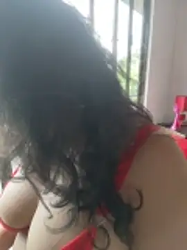 Ruvi_Queen 现场XXX聊天