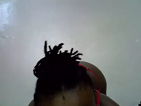 XXX chat uživo modela Rasta_tattooed