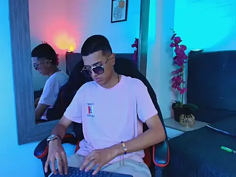 Alan_Colthon 在線直播表演