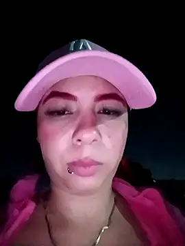 Chatroom XXX en direct de KathaDanger