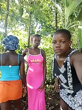 Show modela holygrail001 na web-kameri