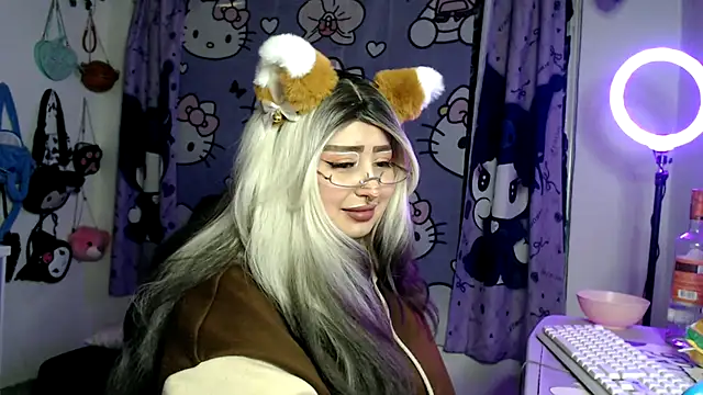 lussyevans24's Live XXX Chat