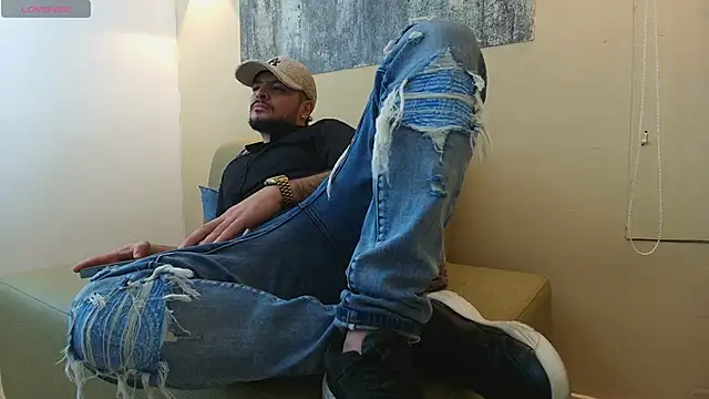 TROY_KIRK's Live XXX Chat