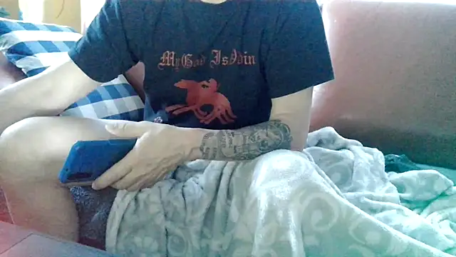 Garfield0401's Webcam Show