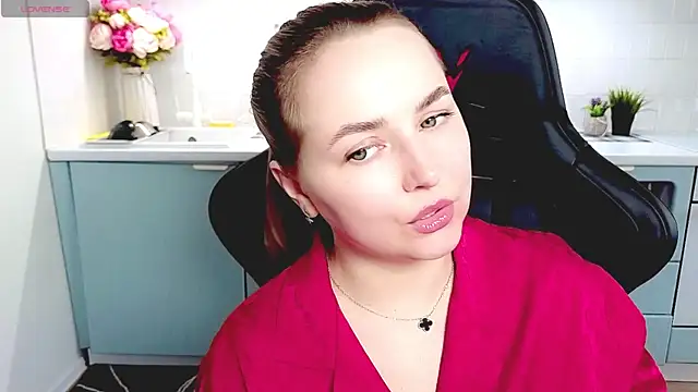 Mira_Mermayd's Live XXX Chat