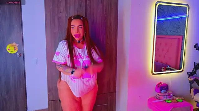 macasweet Adlı Modelin Canlı XXX Sohbeti