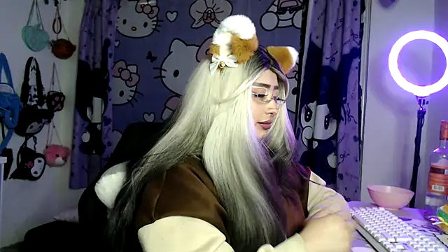 Онлайн чат XXX lussyevans24