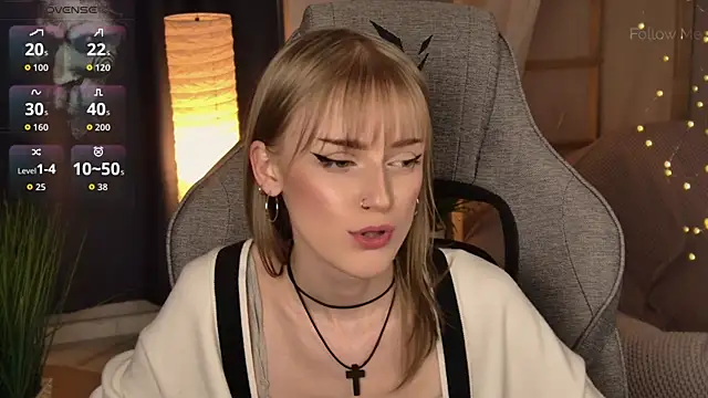 Онлайн чат XXX KiraMontoya