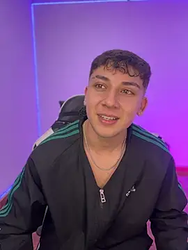 OLIVER_K élő XXX-chatje