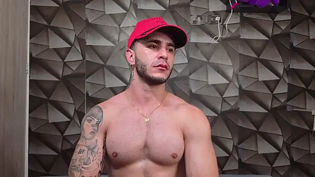 Latino_stud4u's Live XXX Chat