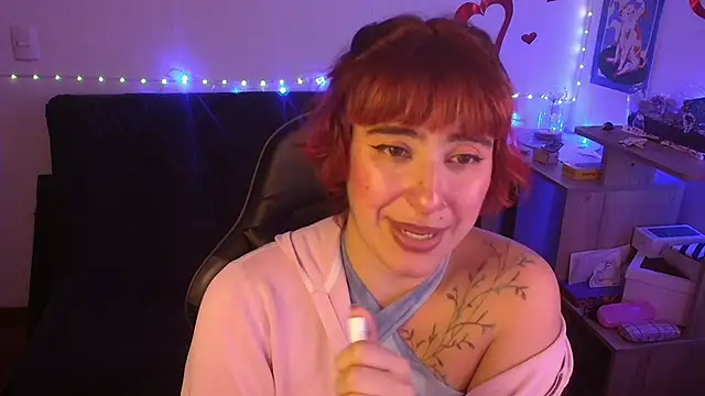 Miacatsito3 লাইভ XXX চ্যাট