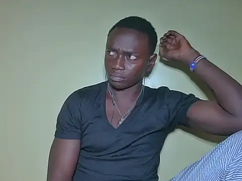 darkerberryguy élő XXX-chatje