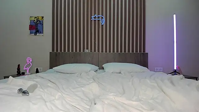 blaire__18 Adlı Modelin Canlı XXX Sohbeti